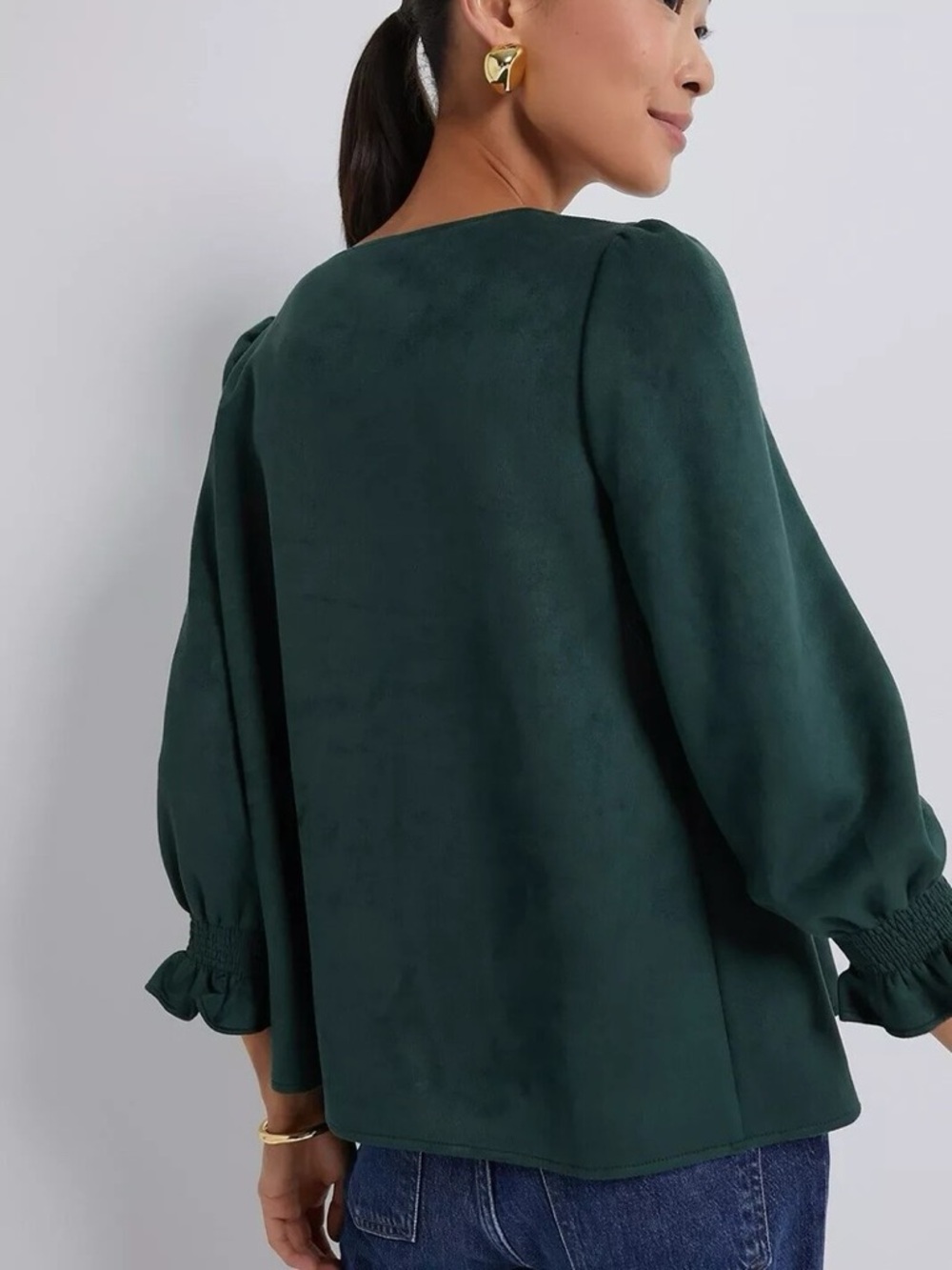Tuckernuck • Faux Suede Easton Blouse Ruffle Cuff Vegan Green Size Large - Picture 2 of 7